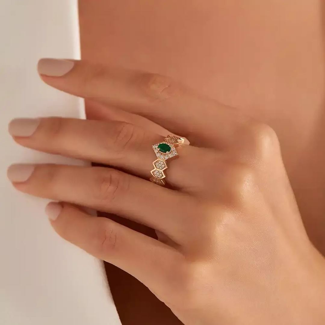 Elowen 0.59 CT Zümrüt ve Pırlanta Taşlı Rose Altın Yüzük