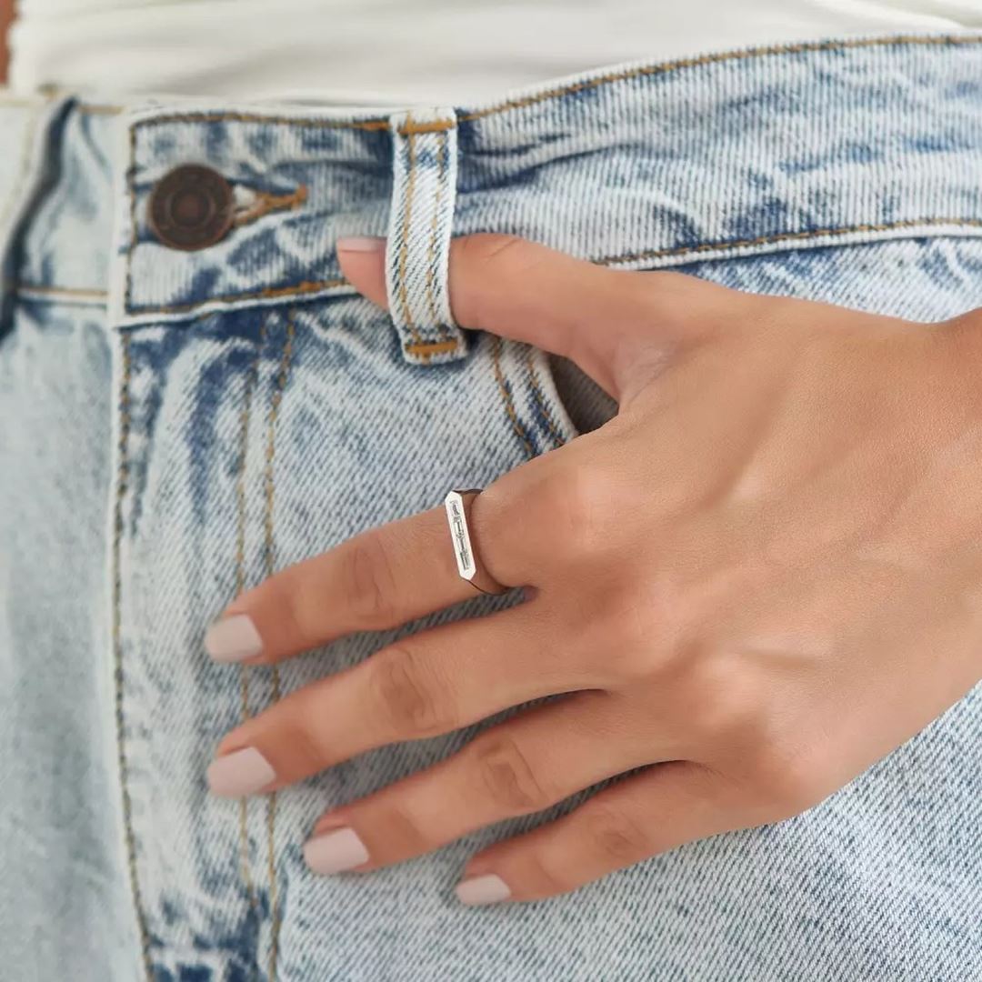 Cross Baget Kesim Pırlanta Taşlı Beyaz Altın Yüzük