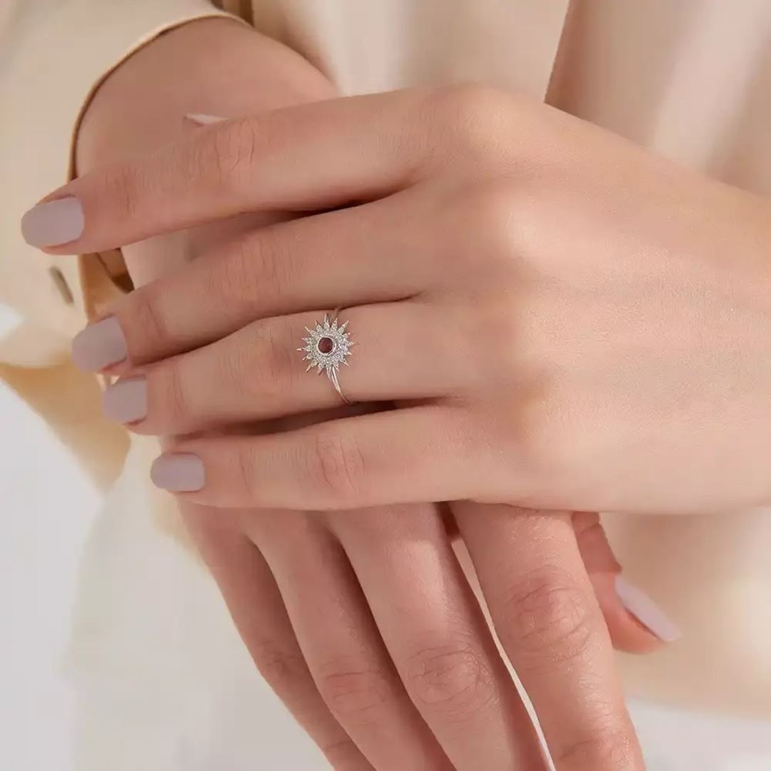 Eclipse Red Safir ve Pırlanta Taşlı Beyaz Altın Yüzük