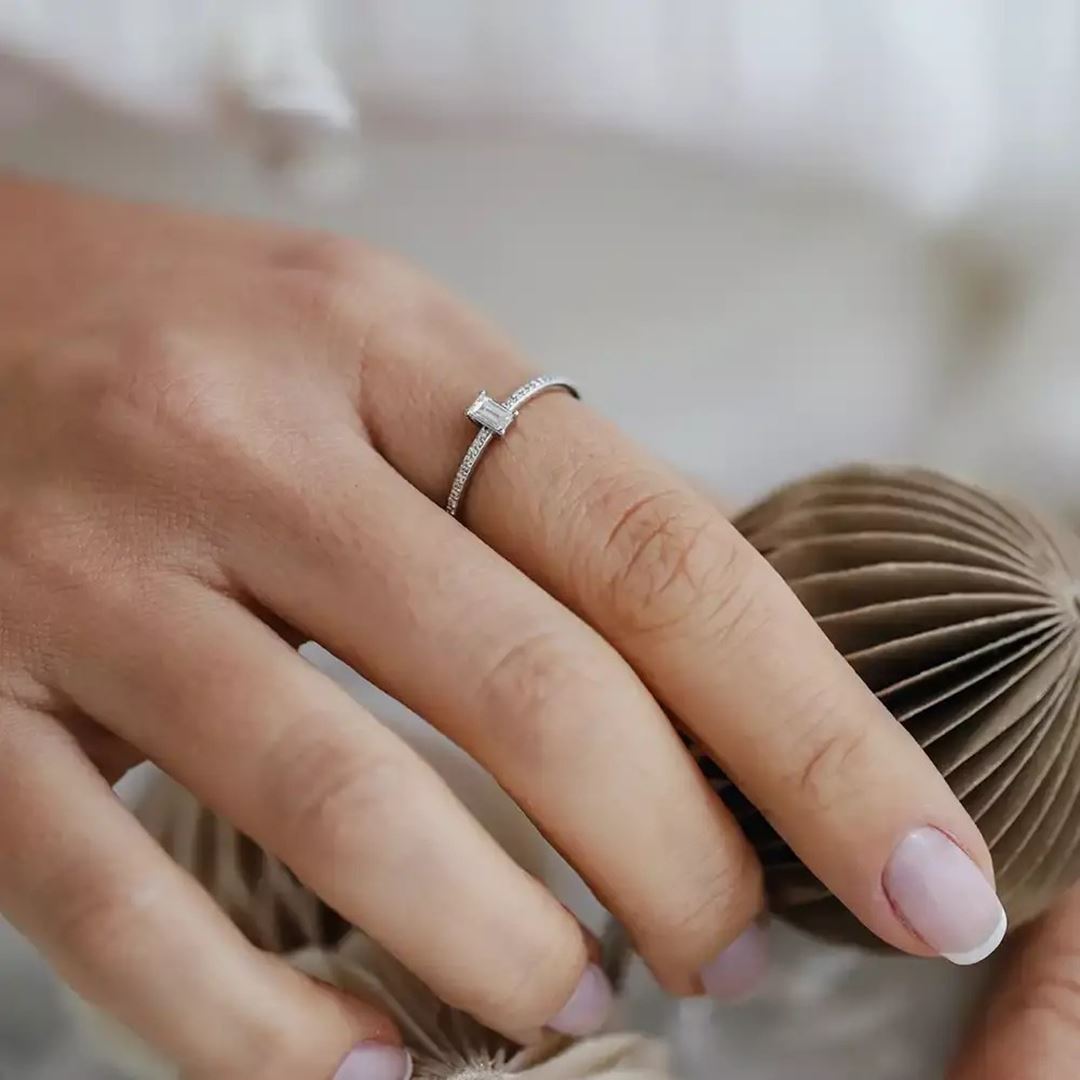 0.38 CT Baget Pırlanta Taşlı Beyaz Altın Yüzük