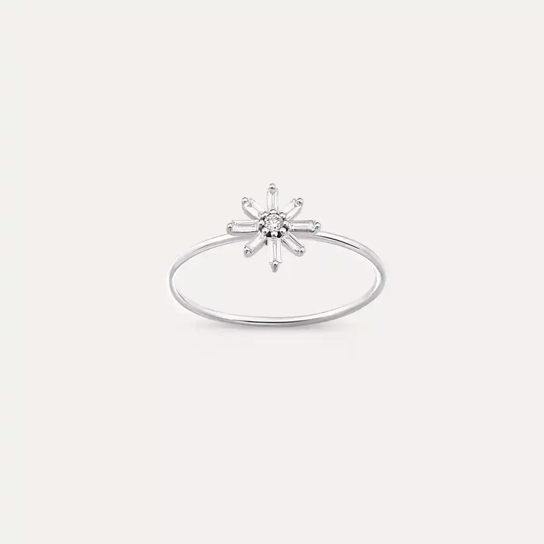Blossom 0.12 CT Baget Pırlanta Taşlı Beyaz Altın Yüzük