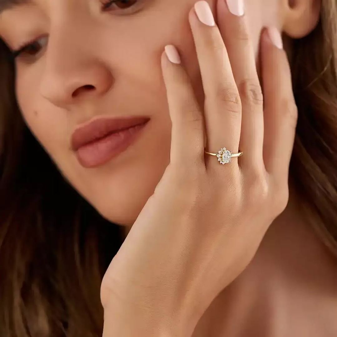 Sofia 0.59 CT Oval Kesim Pırlanta Taşlı Sarı Altın Yüzük