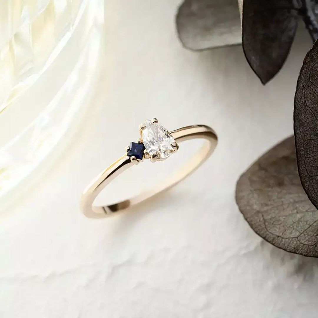 0.35 CT Damla Kesim Pırlanta ve Safir Taşlı Rose Altın Yüzük