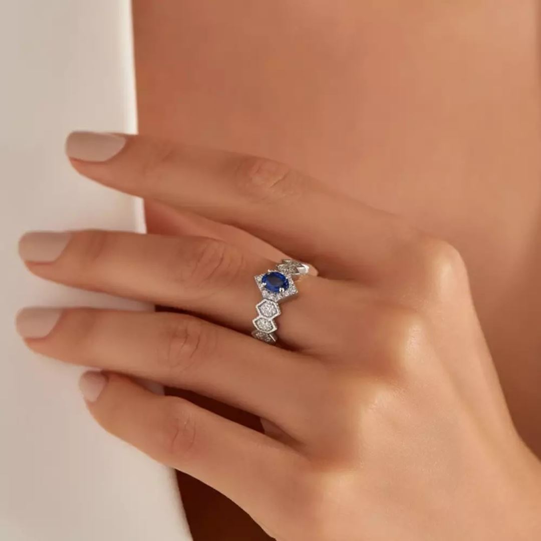 Elowen Safir ve Pırlanta Taşlı Beyaz Altın Yüzük