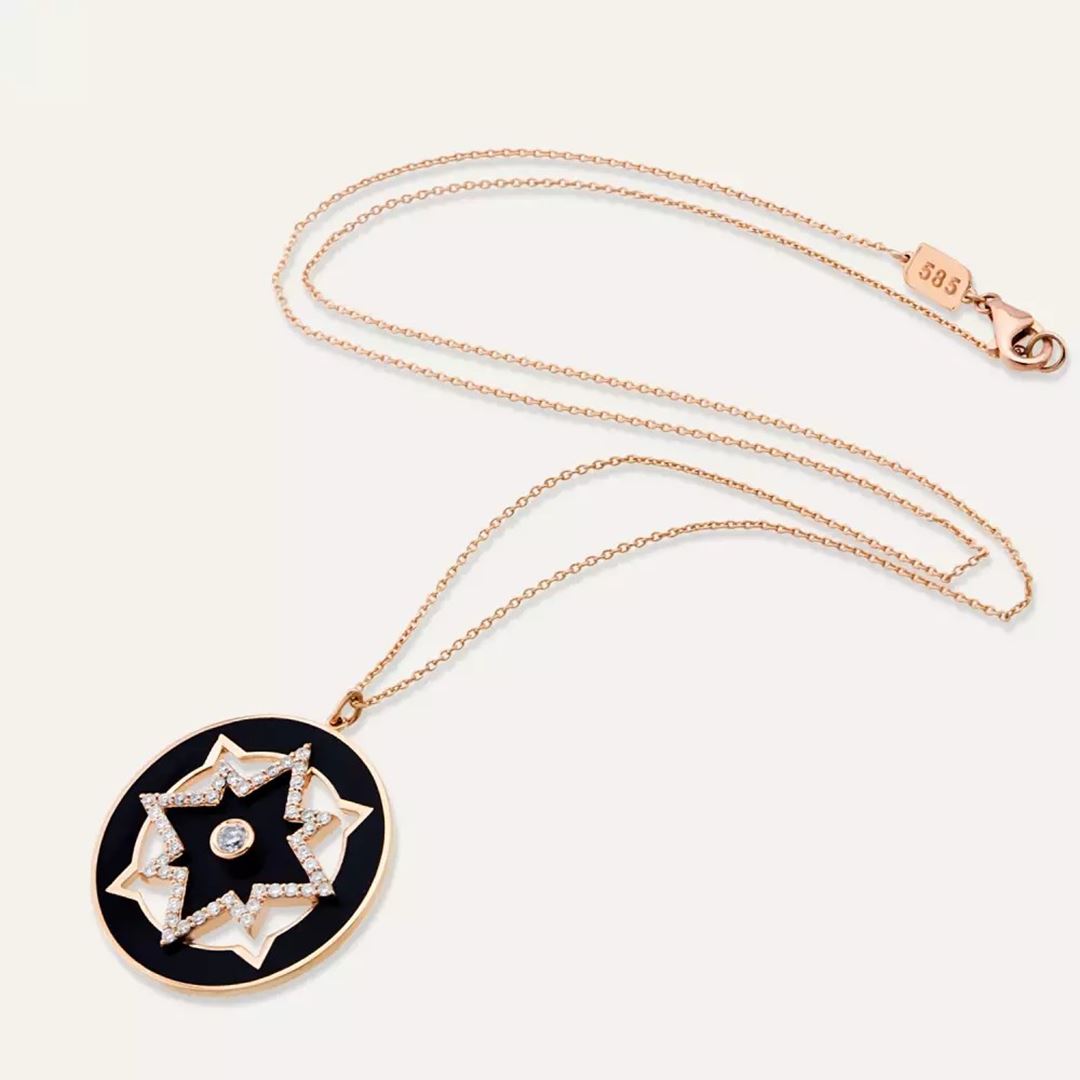Blackstar Pırlanta Taşlı ve Siyah Mineli Rose Altın Kolye