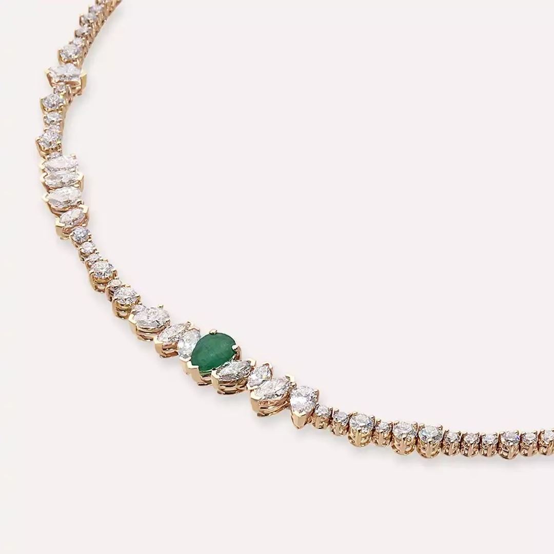 Virelle Zümrüt ve Pırlanta Taşlı Rose Altın Gerdanlık