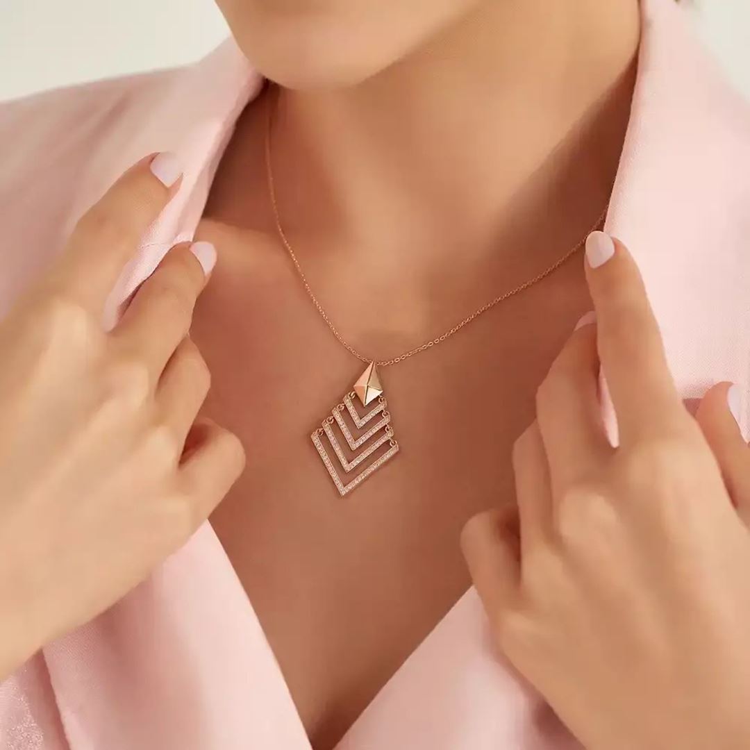 Erel Pırlanta Taşlı Rose Altın Kolye