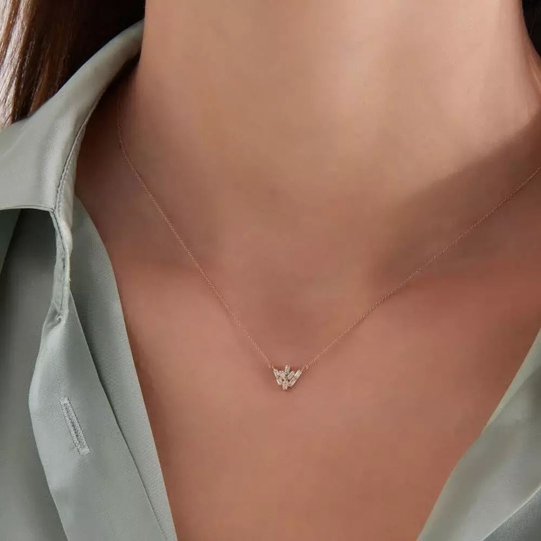 Livas Pırlanta Taşlı Rose Altın Kolye