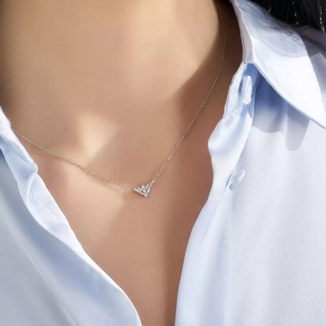 Vetra Baget Kesim Pırlanta Taşlı Beyaz Altın Kolye