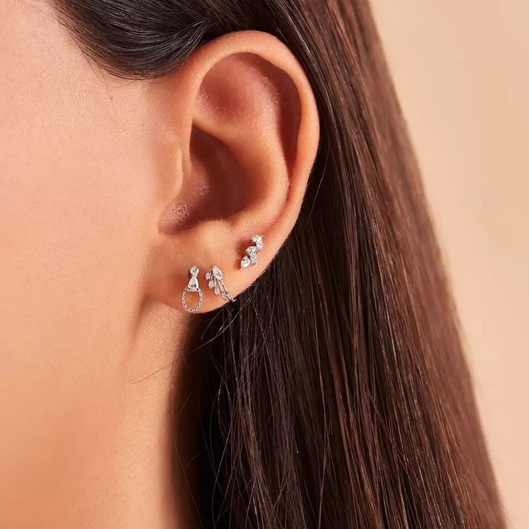 Dainty Pırlanta Taşlı Beyaz Altın Tek Küpe