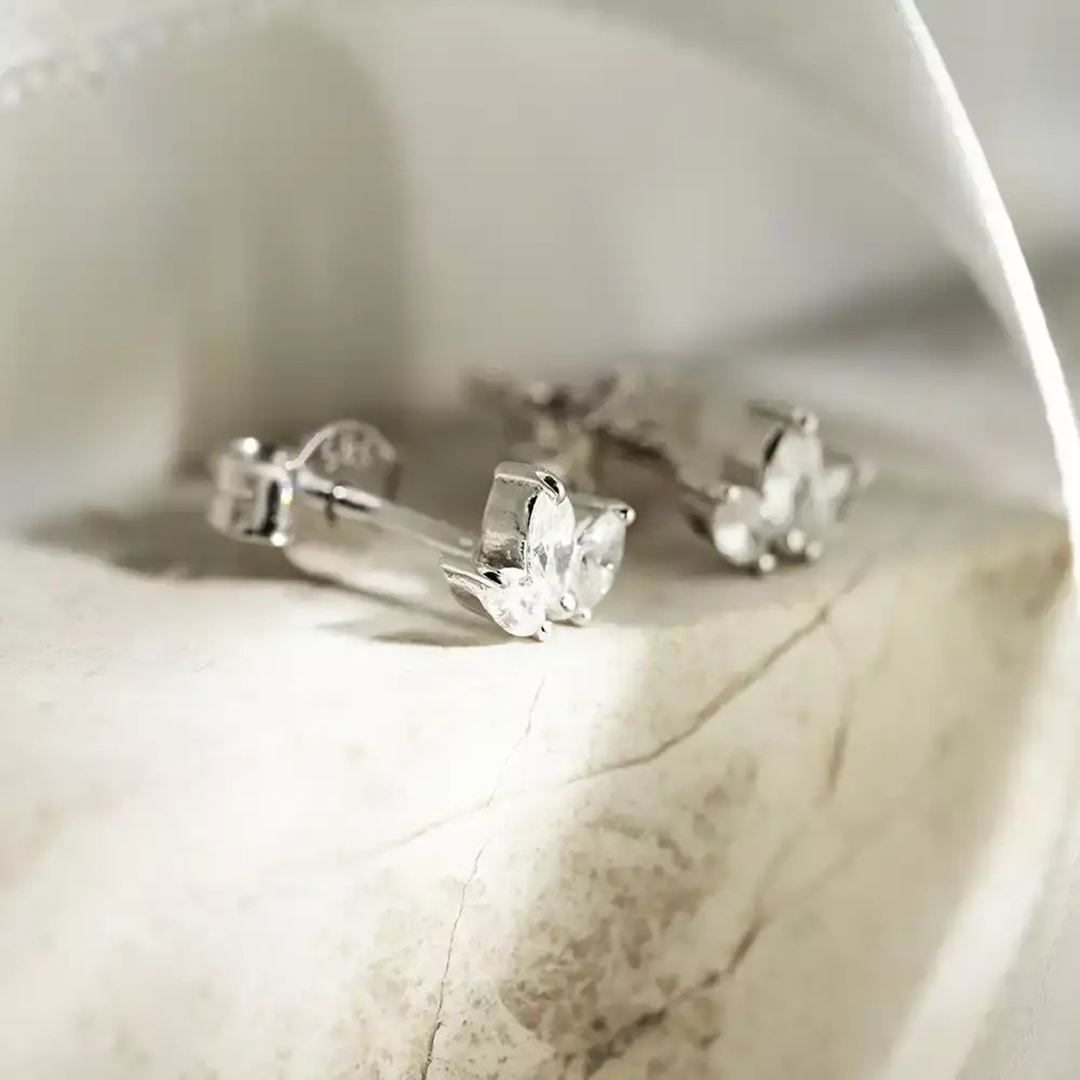 Purity  0.25 CT Markiz Kesim Pırlanta Taşlı Beyaz Altın Küpe