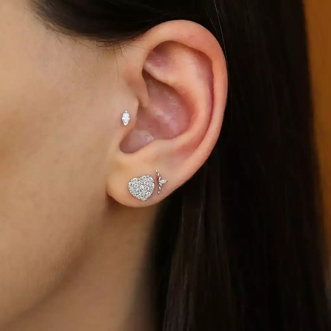 0.06 CT Markiz Kesim Pırlanta Taşlı Beyaz Altın Piercing