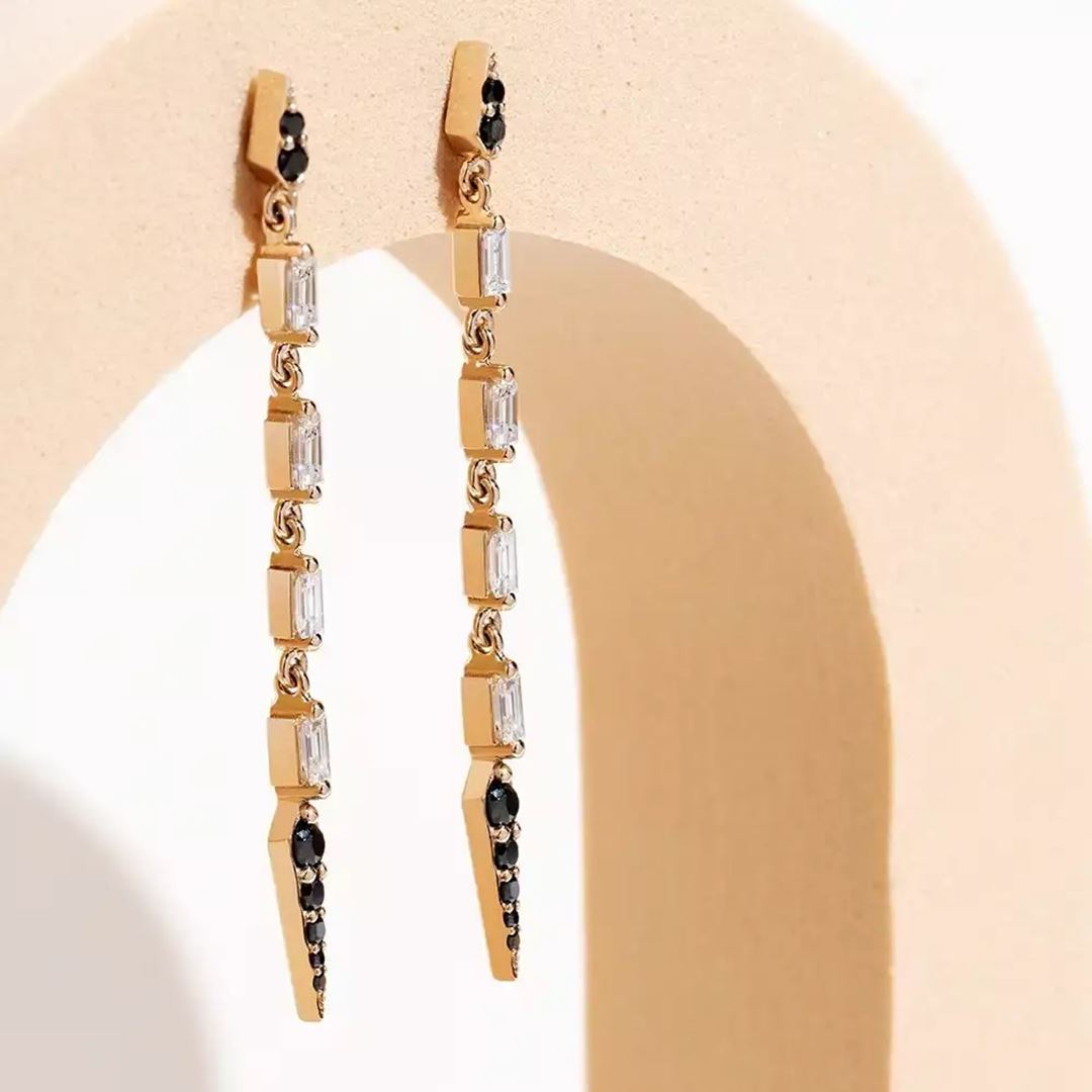 Flon Siyah Pırlanta ve Baget Pırlanta Taşlı Küpe