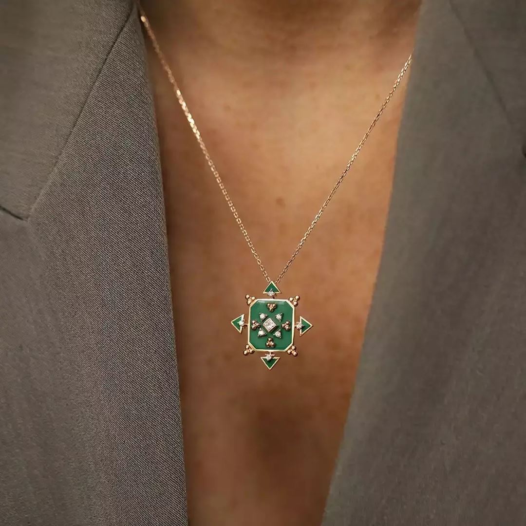 Olive Pırlanta Taşlı ve Yeşil Mineli Rose Altın Kolye