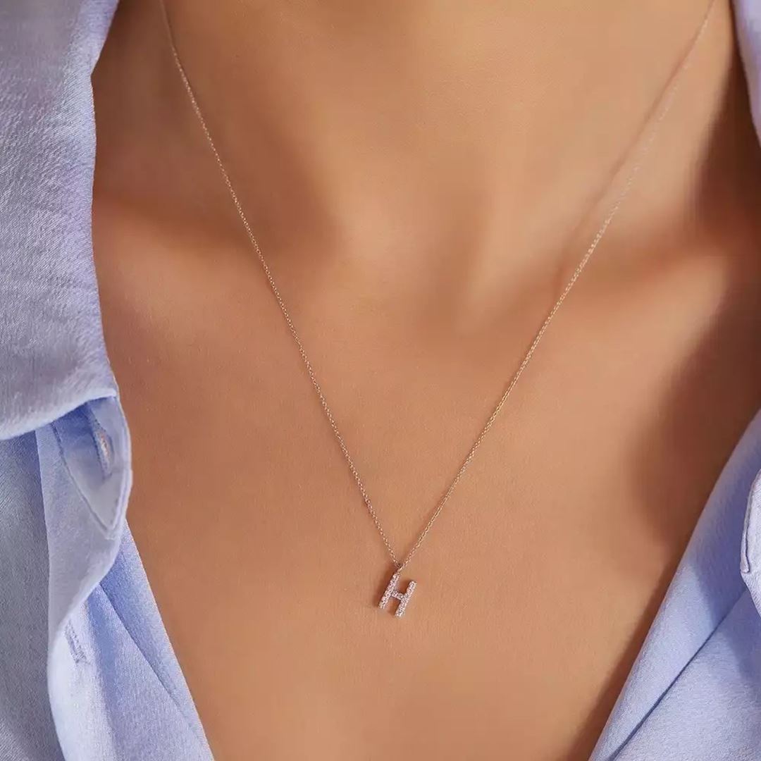 H Harf 0.09 CT Pırlanta Taşlı Beyaz Altın Kolye