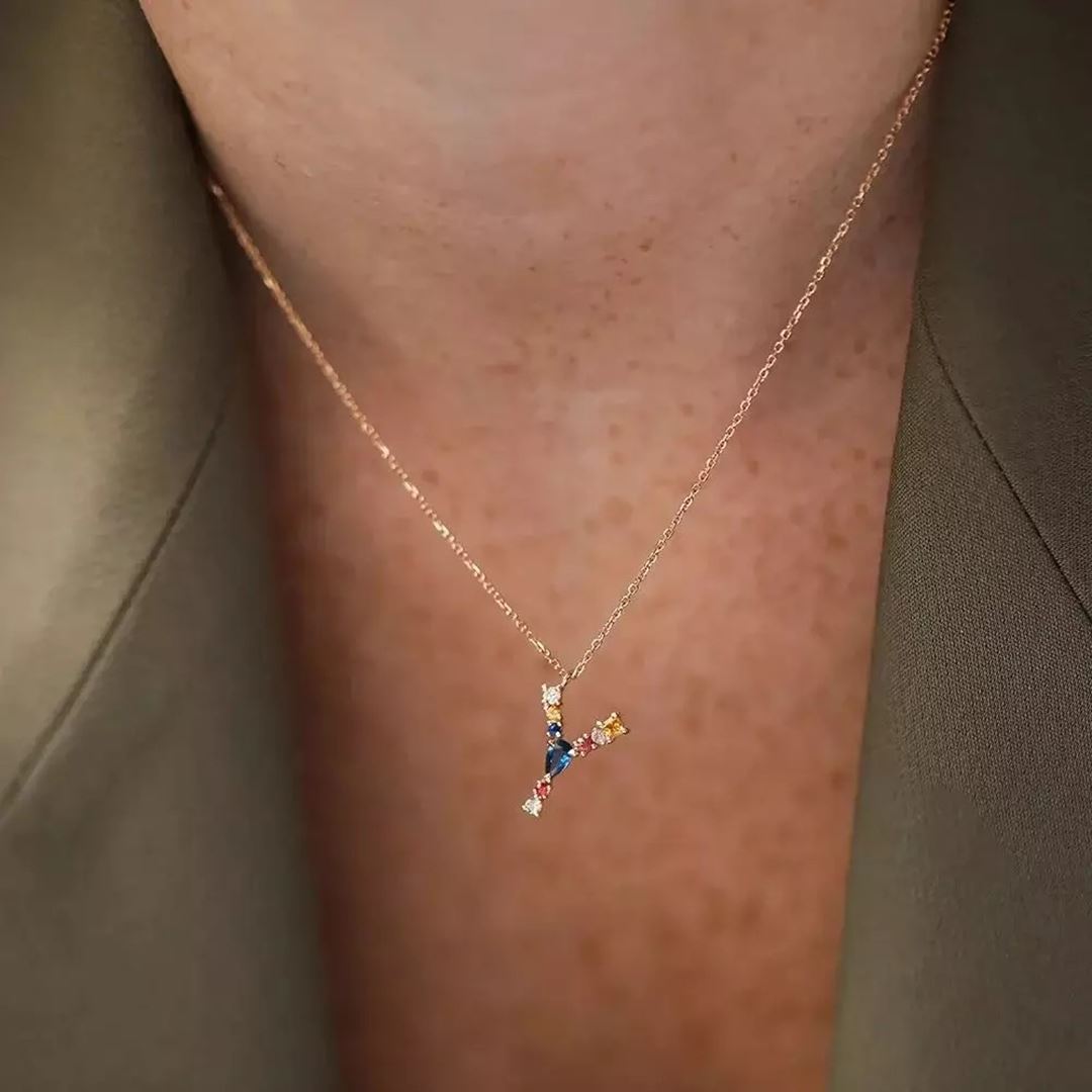 Y Harf Brown Pırlanta ve Multicolor Safir Taşlı Rose Altın Kolye