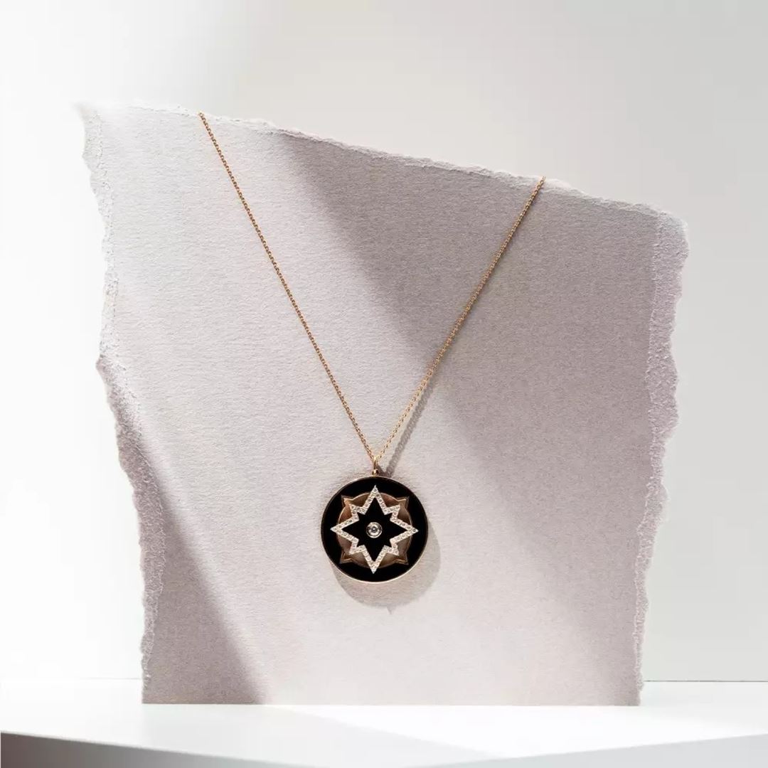 Medallion Pırlanta Taşlı ve Siyah Mineli Rose Altın Kolye