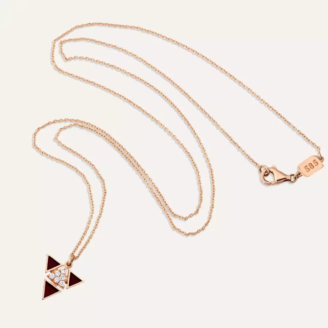 Trigon Pırlanta Taşlı ve Bordo Mineli Rose Altın Kolye