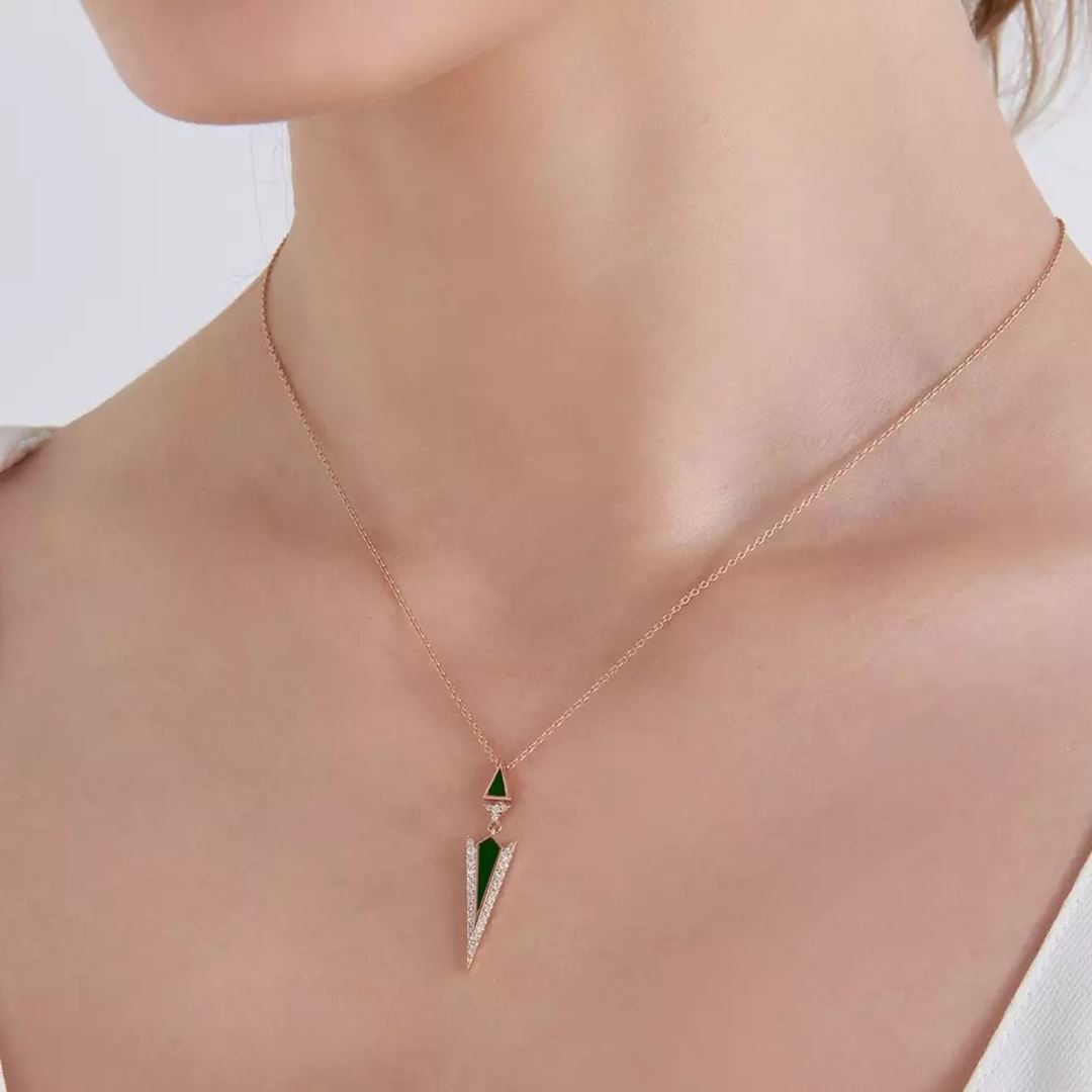 Lance Pırlanta Taşlı ve Yeşil Mineli Kolye