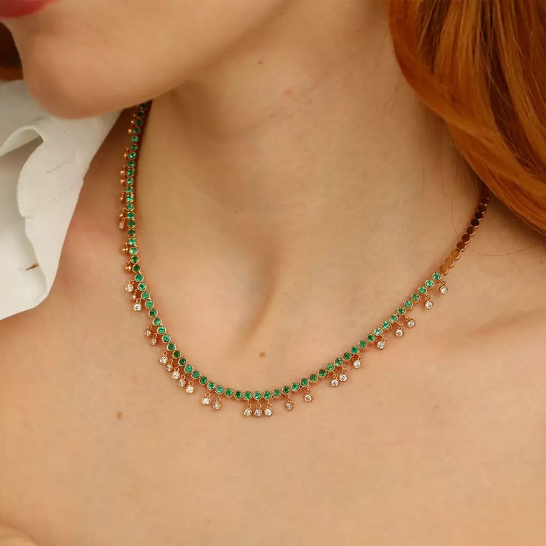 Rain Pırlanta ve Zümrüt Taşlı Kolye