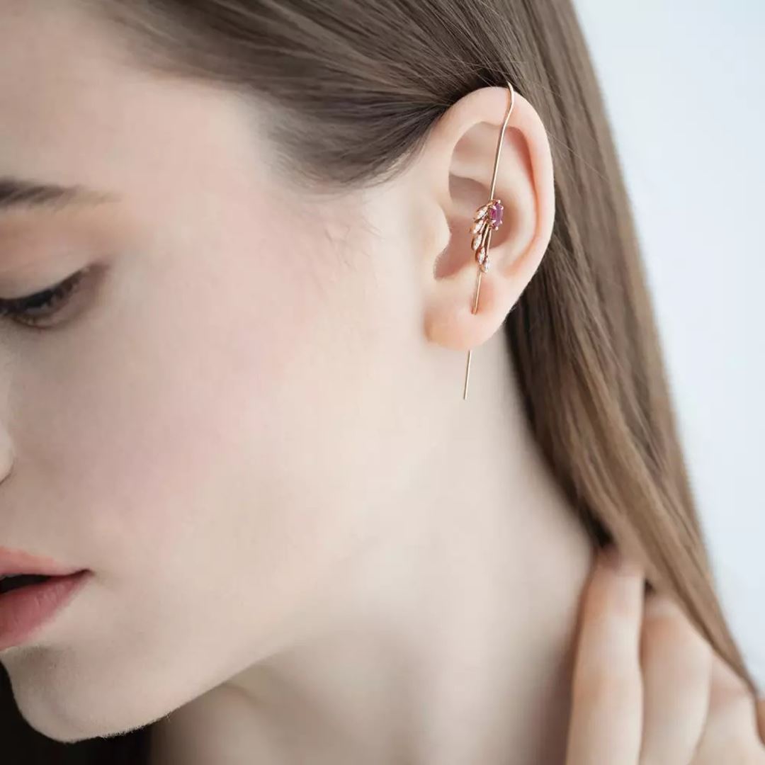 Swift Yakut ve Pırlanta Taşlı Rose Altın Baston Küpe