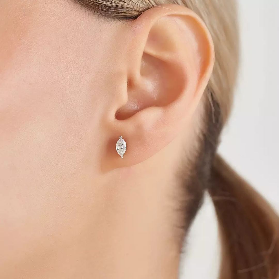 0.32 CT Markiz Kesim Pırlanta Taşlı Beyaz Altın Tek Küpe