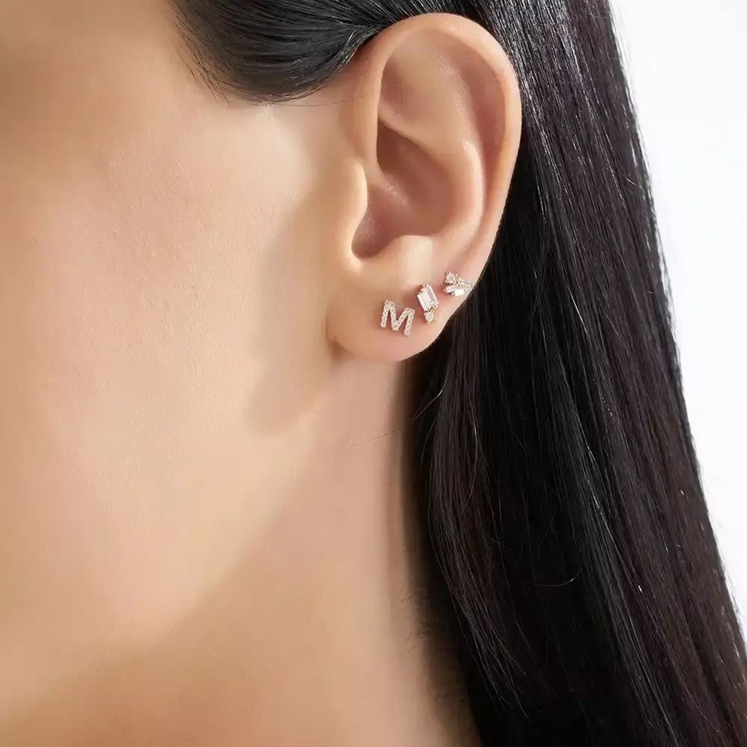 Micra  0.16 CT Baget Pırlanta Taşlı Rose Altın Mini Tek Küpe