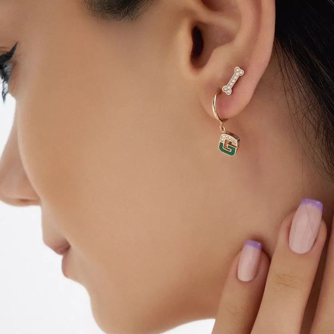 G Harf Yeşil Mineli ve Pırlanta Taşlı Tek Küpe