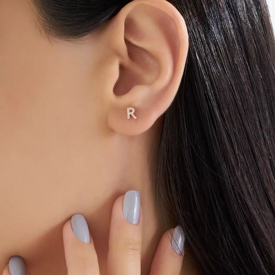 R Harf Pırlanta Taşlı Rose Altın Tek Küpe