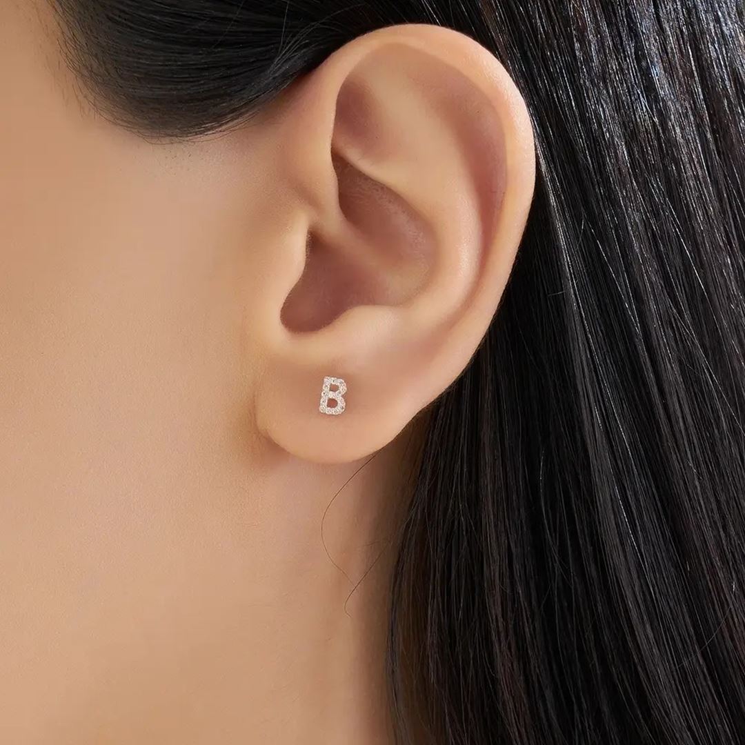 B Harf Pırlanta Taşlı Rose Altın Piercing