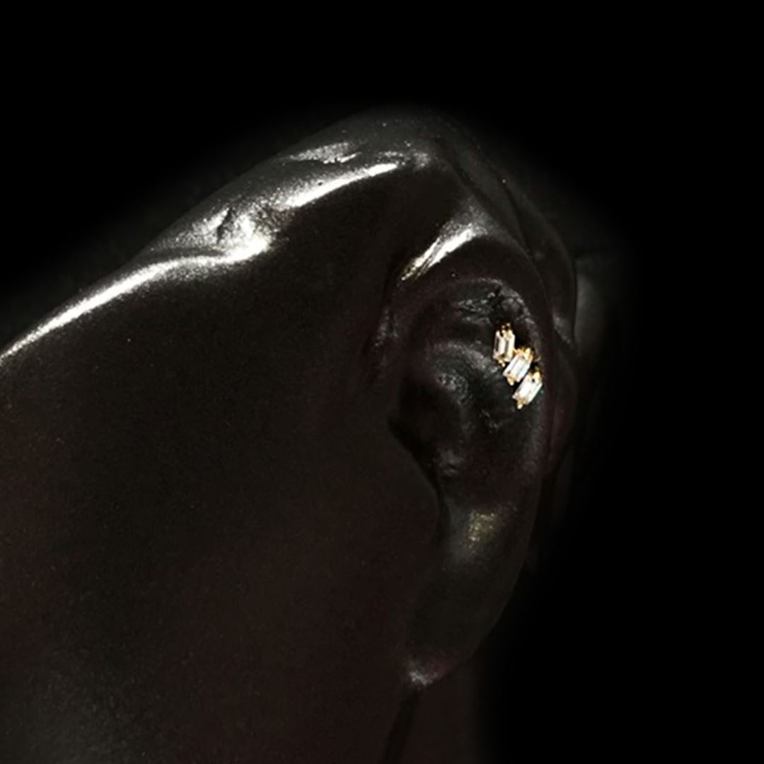 Üç Baget Taşlı Tragus TRG0009