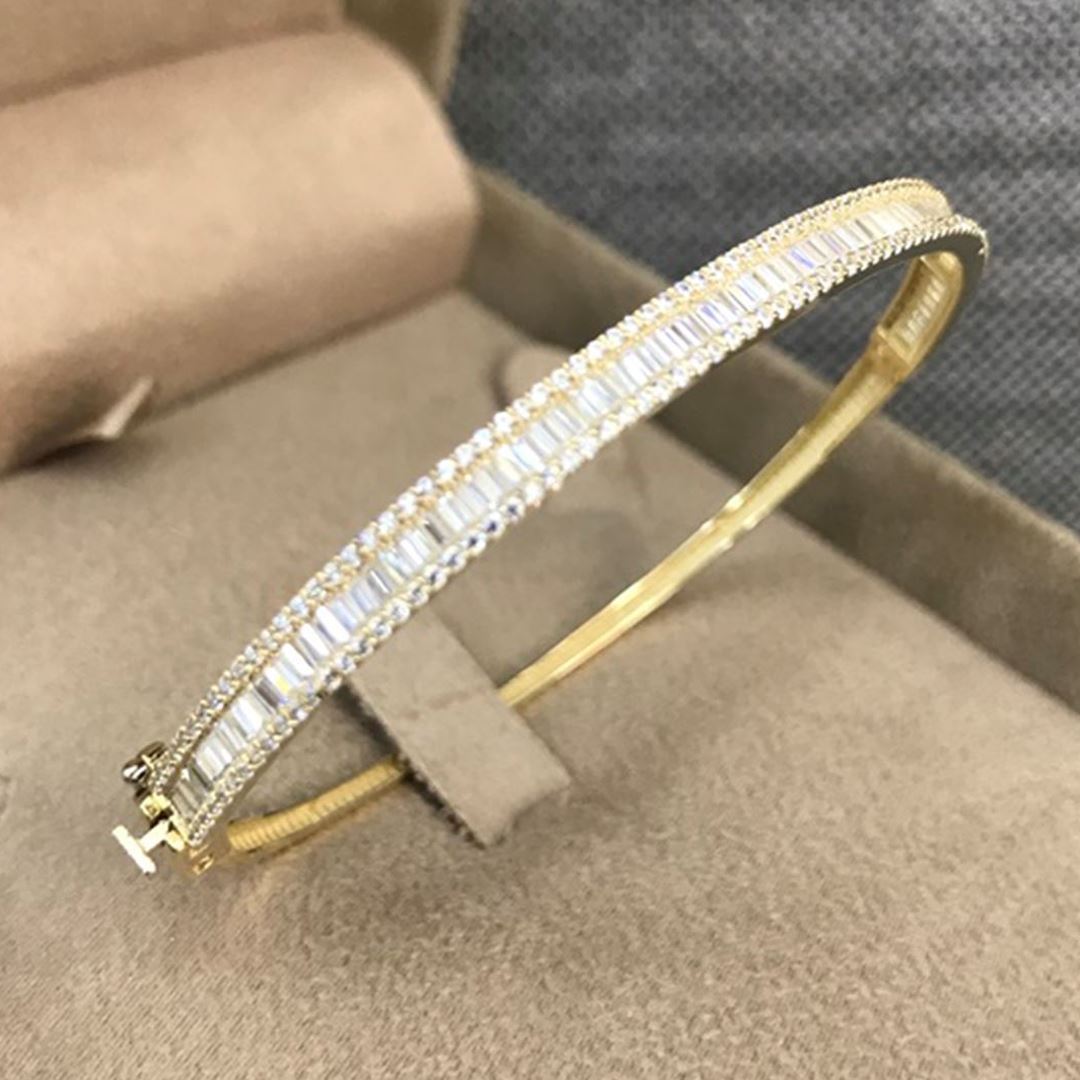 Altın Baget Taşlı Kelepçe Y00680