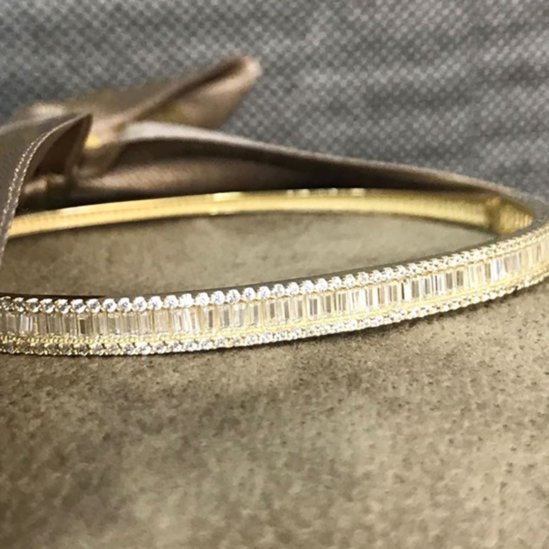 Altın Baget Taşlı Kelepçe Y00680