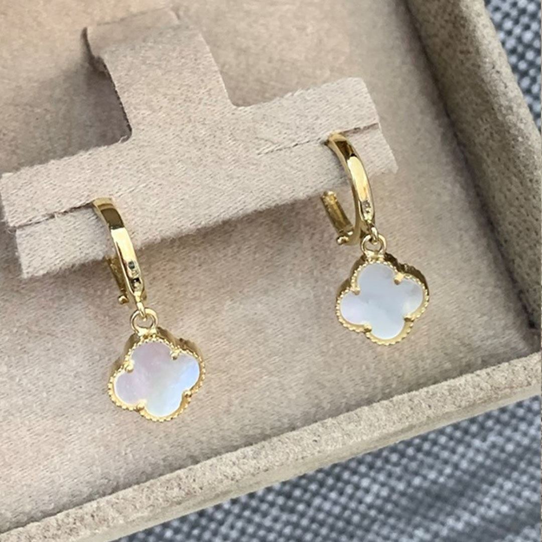 Sedef Taşlı Yonca Küpe Y00654