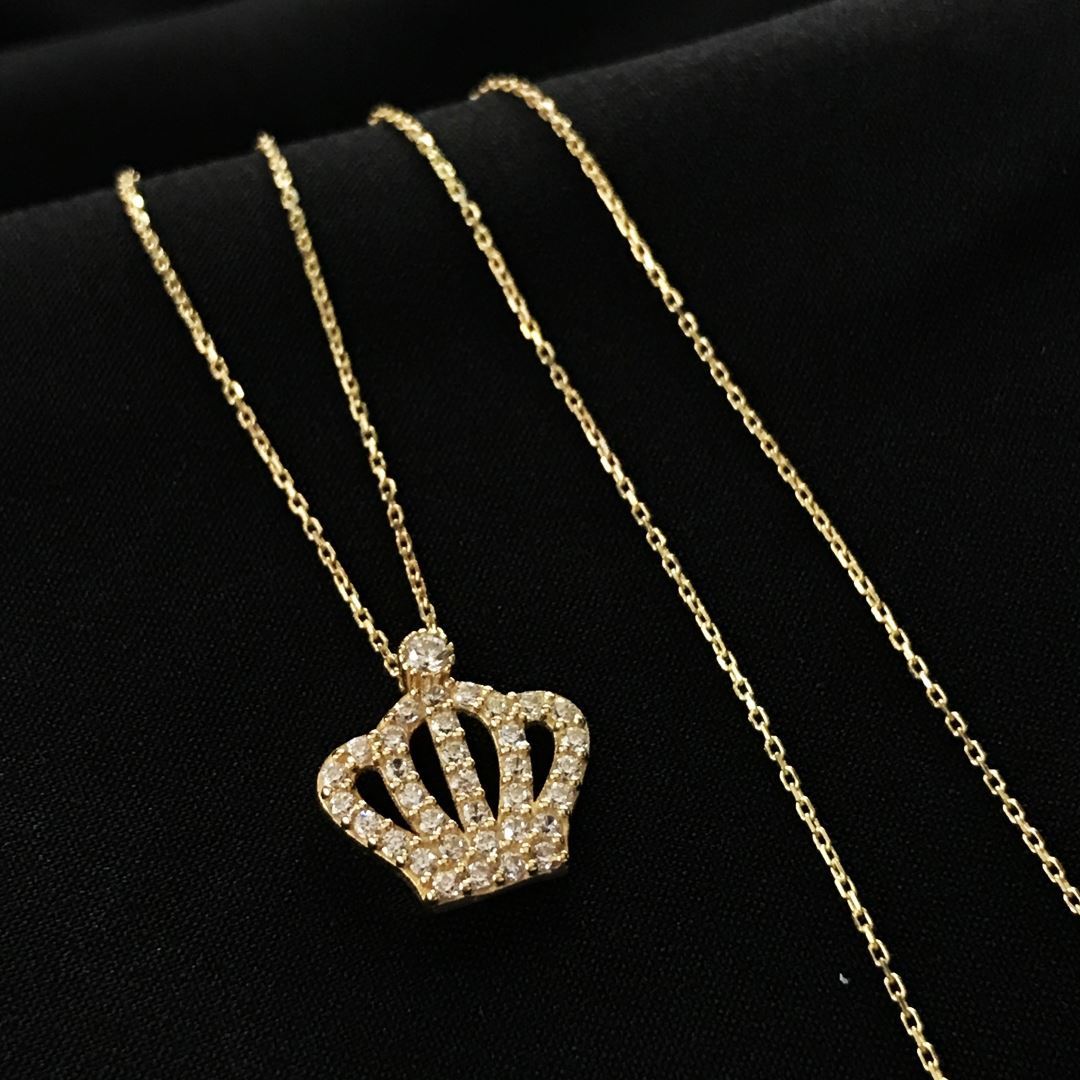 8 Ayar Taç Kolye 8A0005