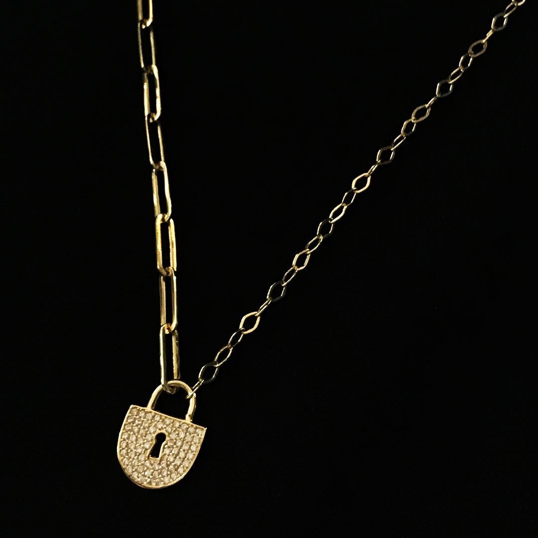 8 Ayar Kilit Kolye 8A0028