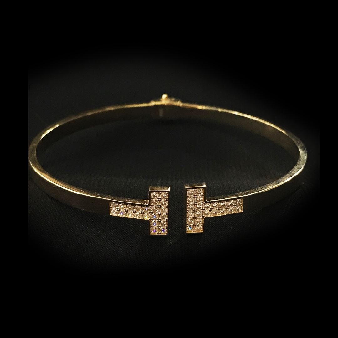 8 Ayar Taşlı Kelepçe 8A0035