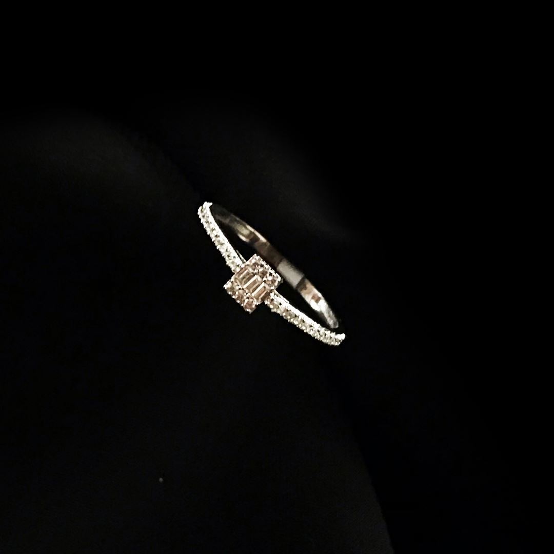 8 Ayar Baget Yüzük 8A0040