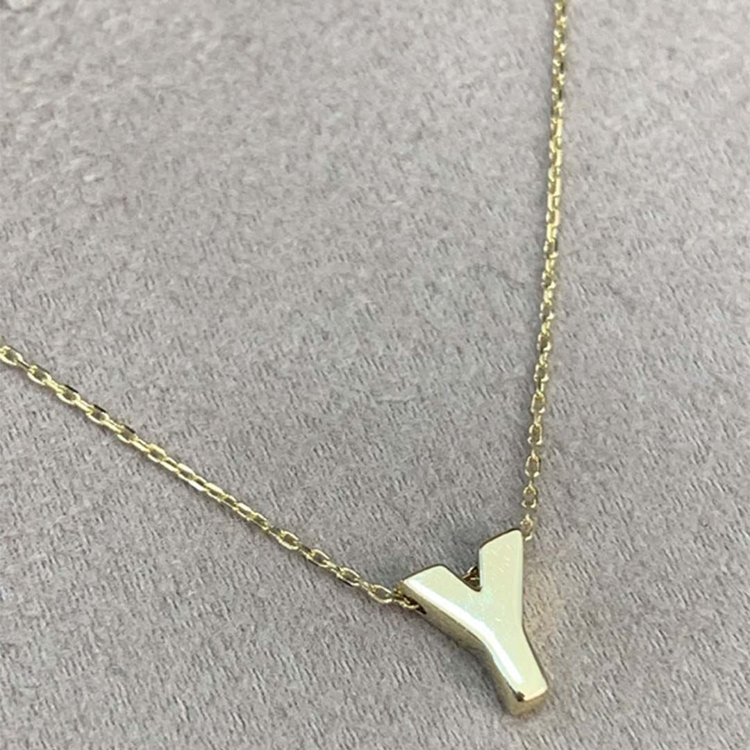Üç Buyutlu Harf Altın Kolye KL0026