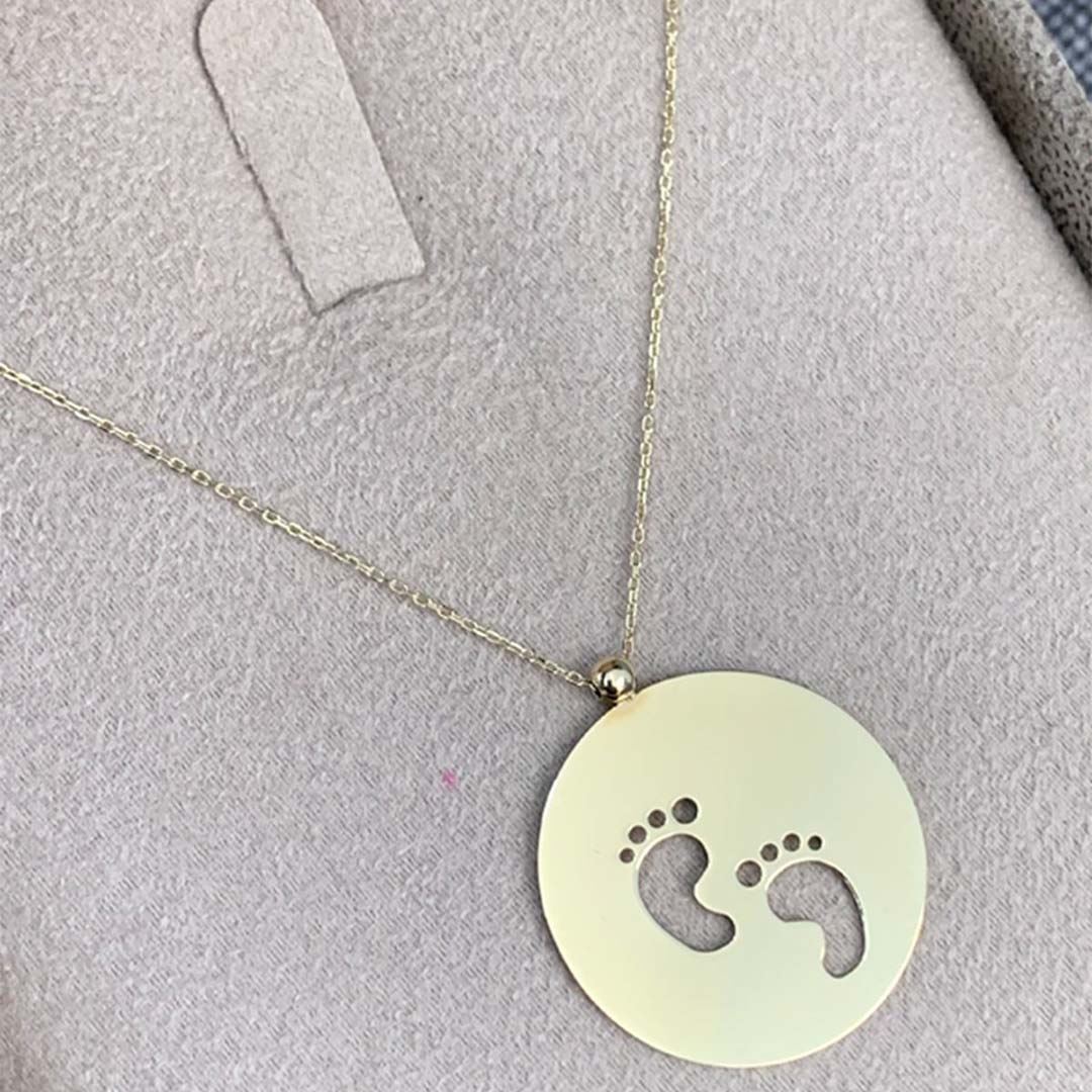 Bebek Ayaklı Plaka Altın Kolye KL0174