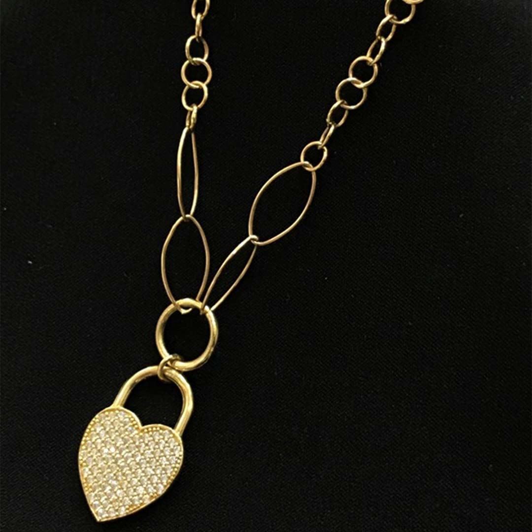 Kalp Detaylı Kilit Kolye KL0255