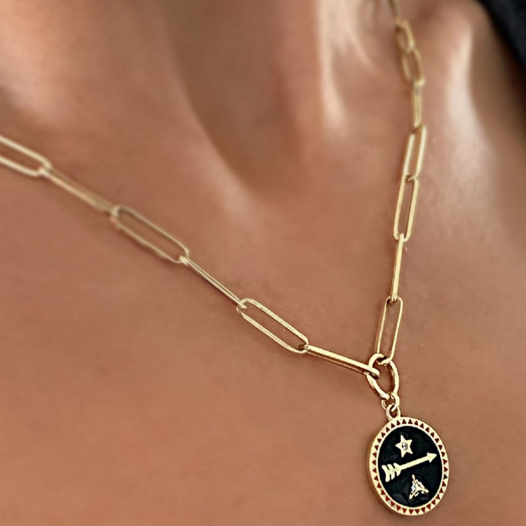 Siyah Mineli Hedef Kolye GK010