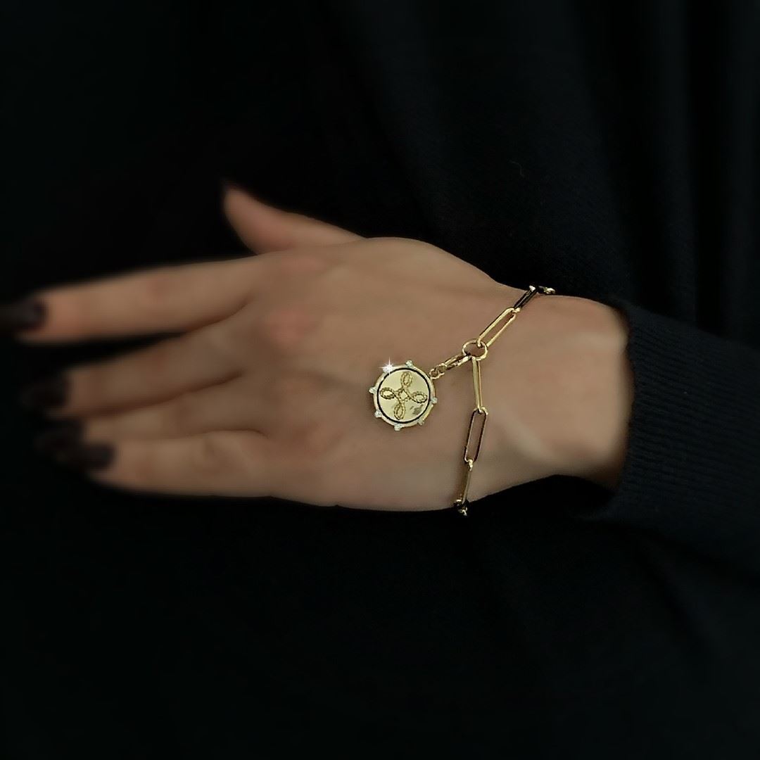 Kırmızı Mineli Yıldız Bileklik GK031