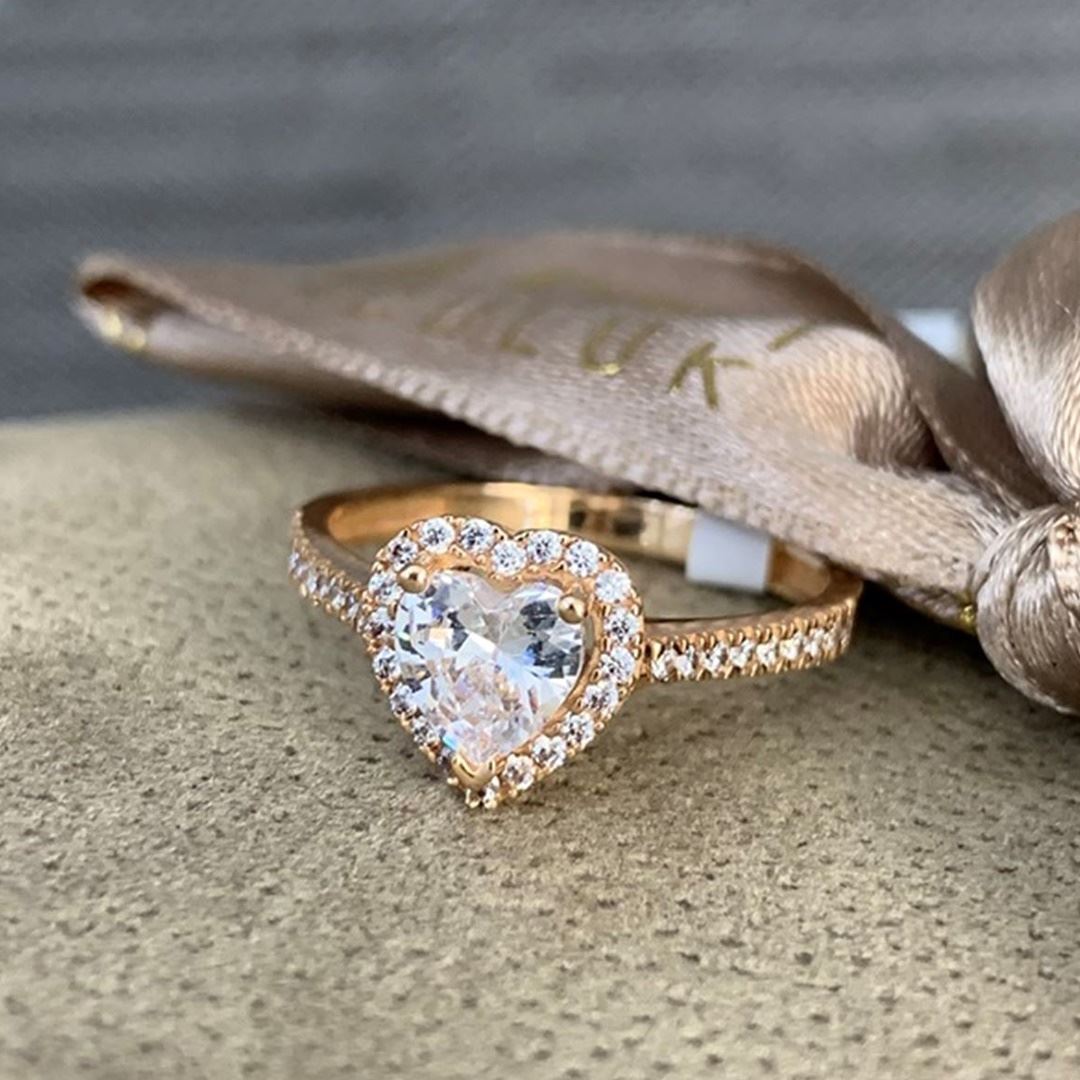 Kalpli Taşlı Yüzük Y00865