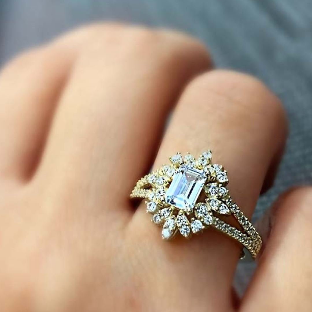 Altın Baget Taşlı Yüzük Y00713