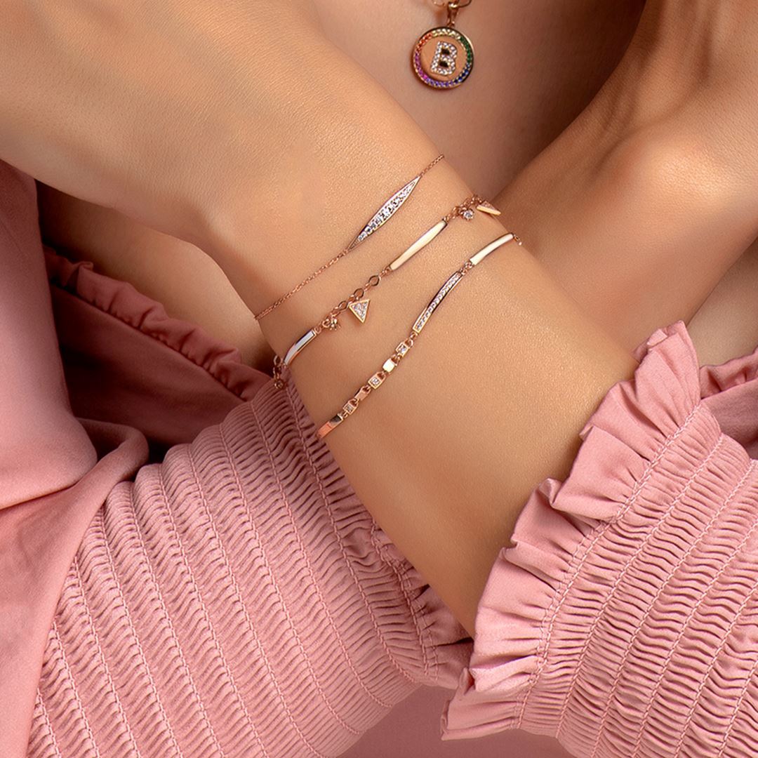 Cabaret Mekik Taşlı Altın Bileklik PI0146