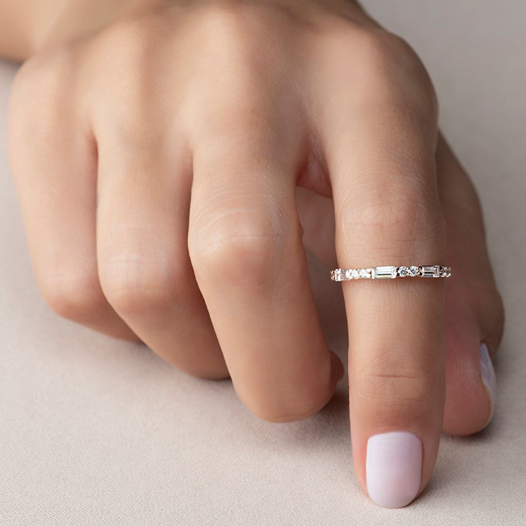 Bagetto Yarım Tur Altın Yüzük PI0162