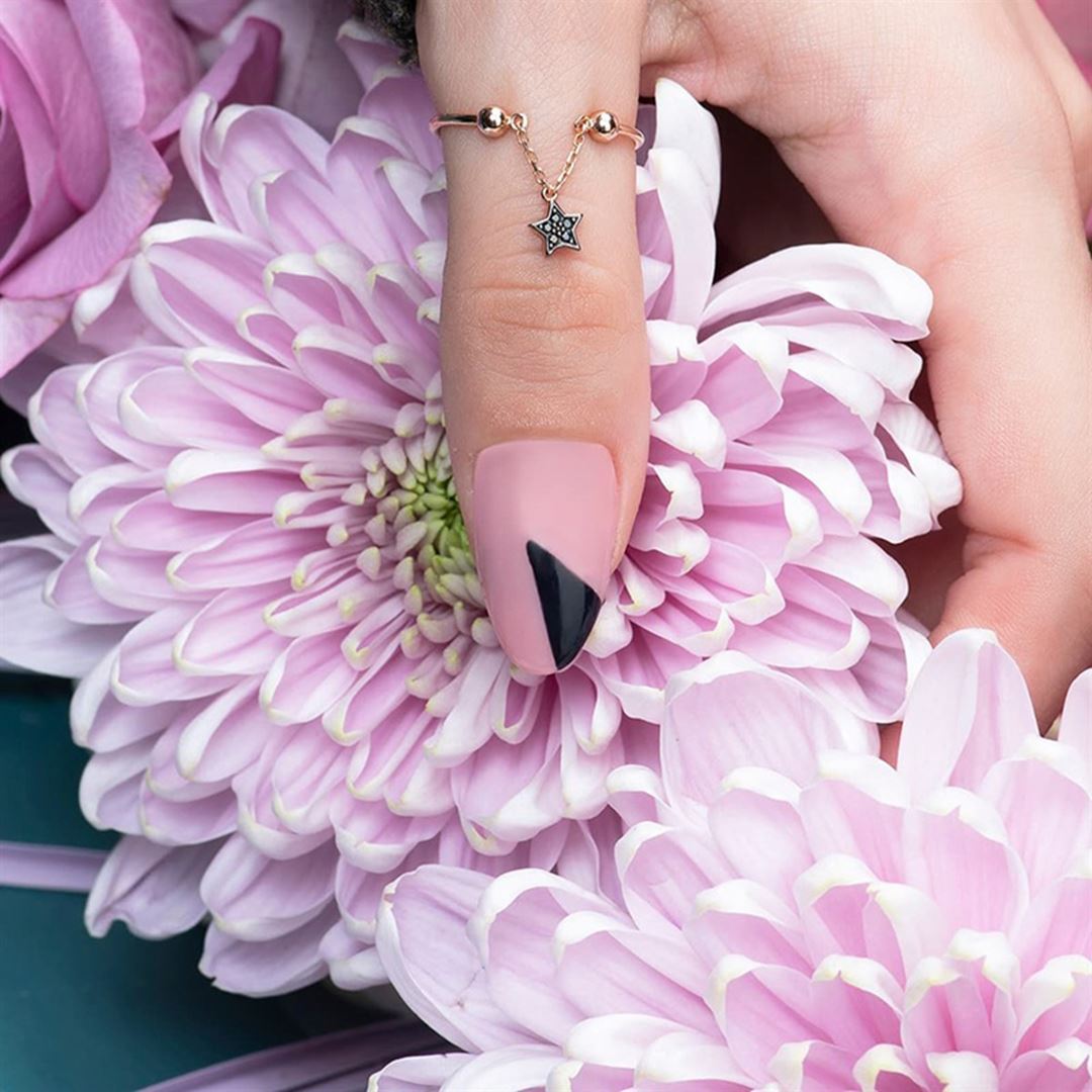 Cabaret Sallantılı Yıldız Altın Yüzük PI0187