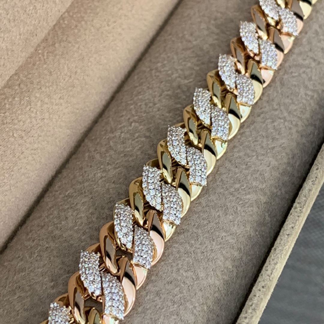 Taşlı Hallow Altın Bileklik BL0203