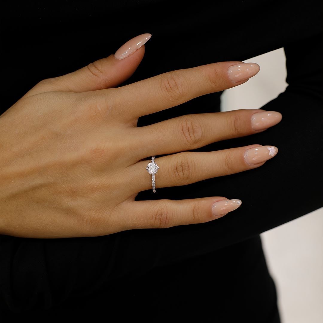 Beyaz Altın Taşlı 6 Tırnak Tektaş Yüzük AA0025